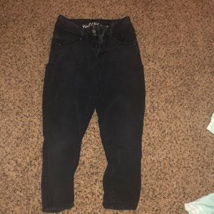 WallFlower Capris